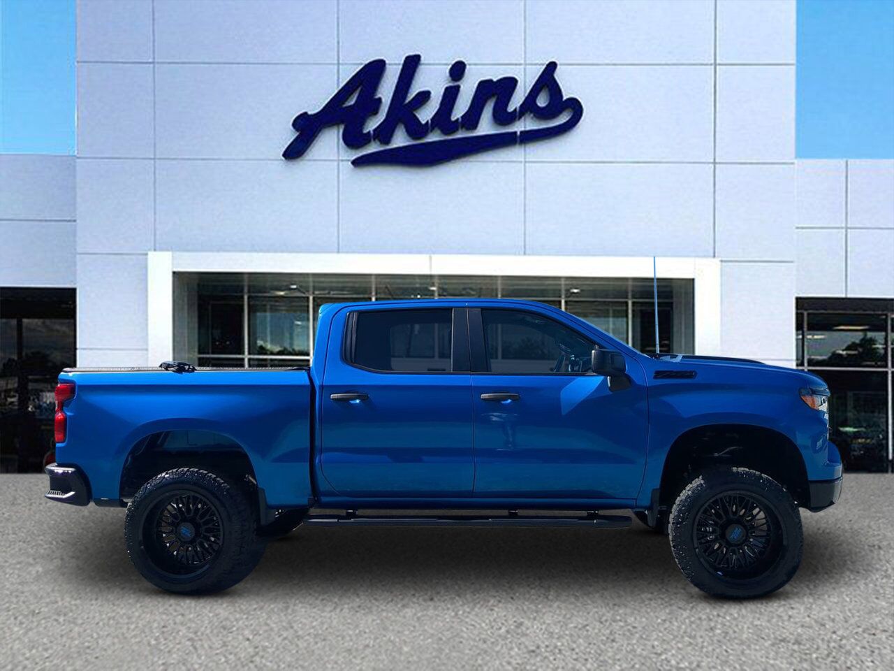 2022 Chevrolet Silverado 1500 Custom Trail Boss