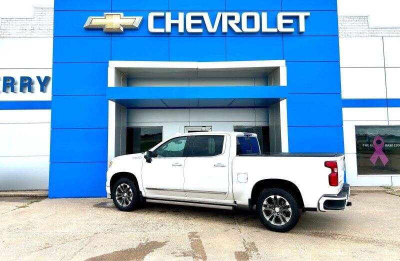 2022 Chevrolet Silverado 1500 High Country Harper KS