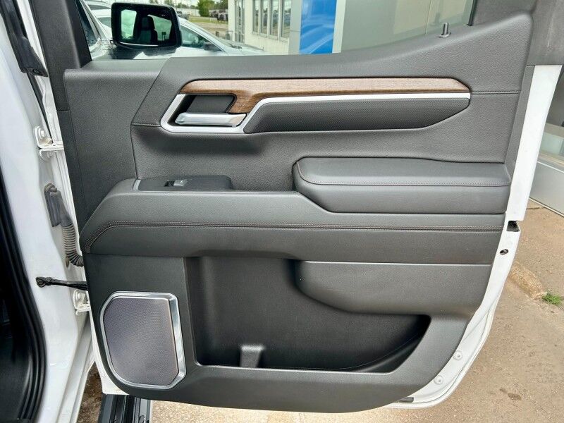 2022 Chevrolet Silverado 1500 High Country Harper KS