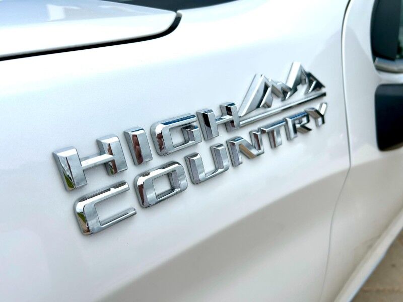 2022 Chevrolet Silverado 1500 High Country Harper KS