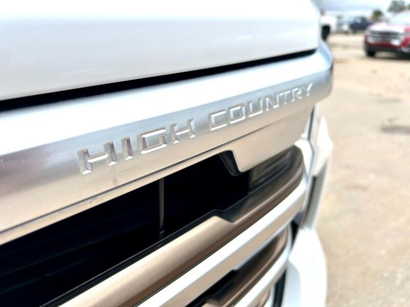 2022 Chevrolet Silverado 1500 High Country Harper KS