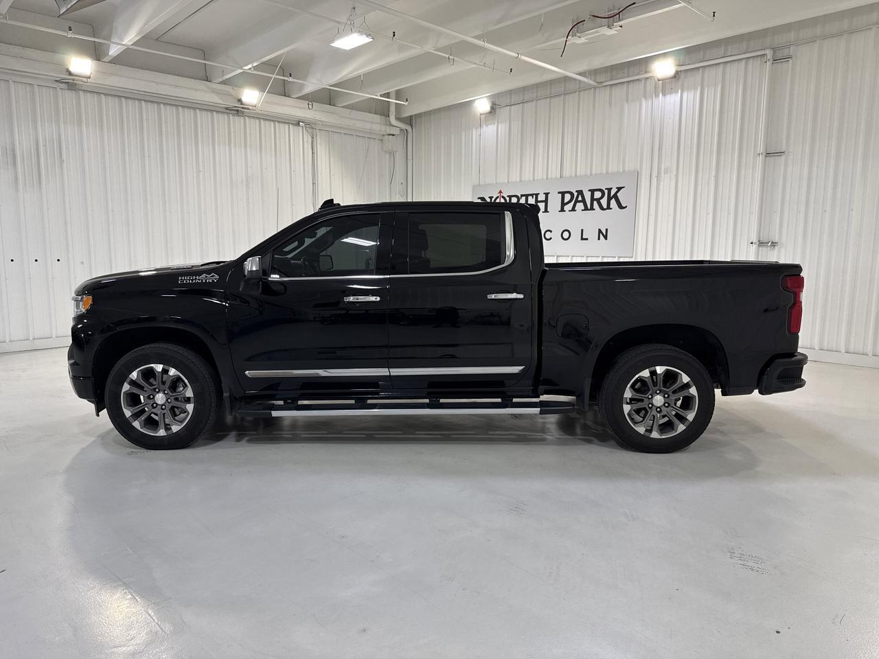 2022 Chevrolet Silverado 1500 High Country