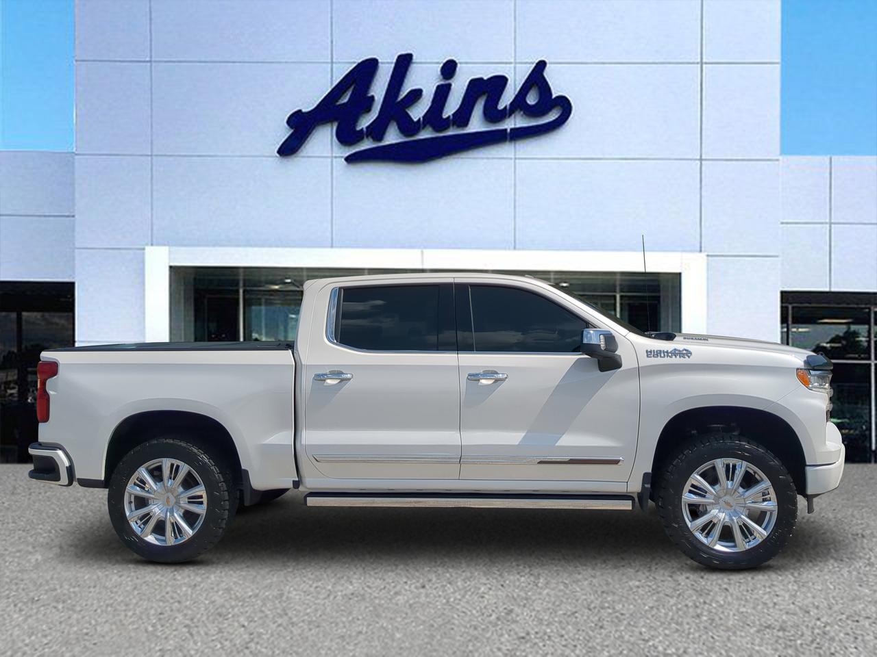 2022 Chevrolet Silverado 1500 High Country