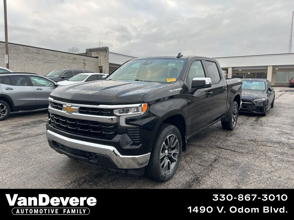 Used 2022 Chevrolet Silverado 1500 LT 4WD