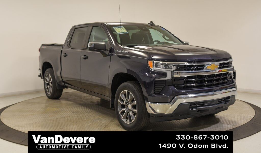 Used 2022 Chevrolet Silverado 1500 LT 4WD