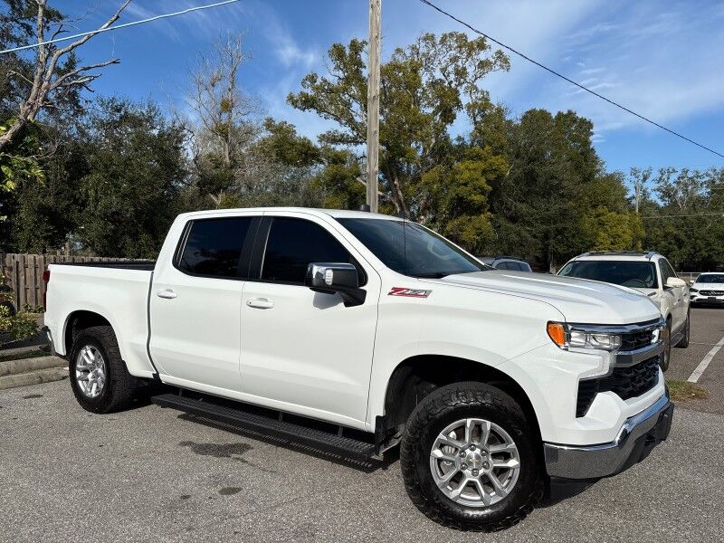 2022 Chevrolet Silverado 1500 LT CREW CAB 4X4 V8 w/Z71 OFF ROAD PKG. Seffner FL