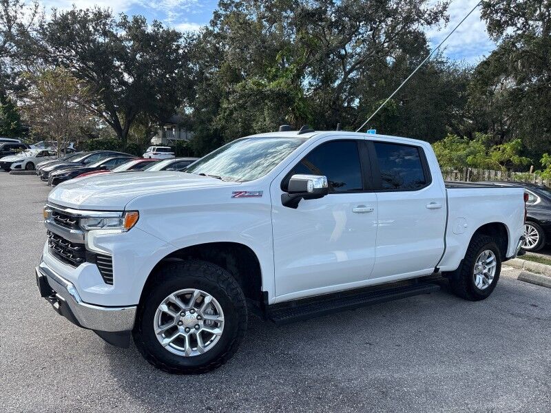 2022 Chevrolet Silverado 1500 LT CREW CAB 4X4 V8 w/Z71 OFF ROAD PKG. Seffner FL