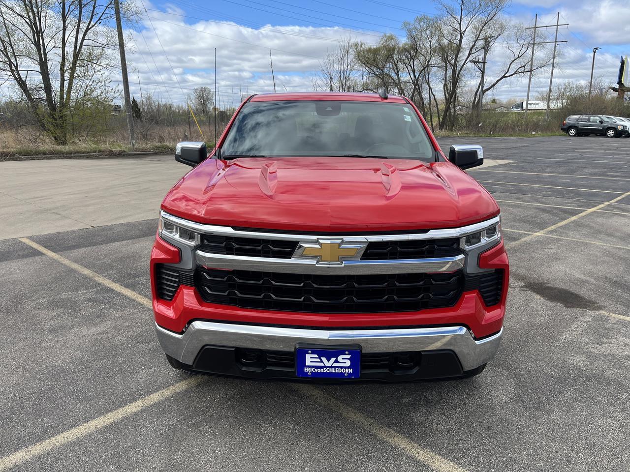 2022 Chevrolet Silverado 1500 LT Crew Cab 4WD w/20s HtdSeats HtdSteeringWheel RemoteStart