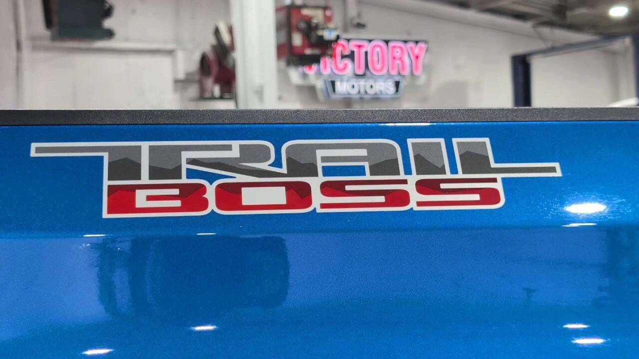 2022 Chevrolet Silverado 1500 LT Trail Boss 4x4 4dr Crew Cab 6.6 ft. SB Lake Orion MI