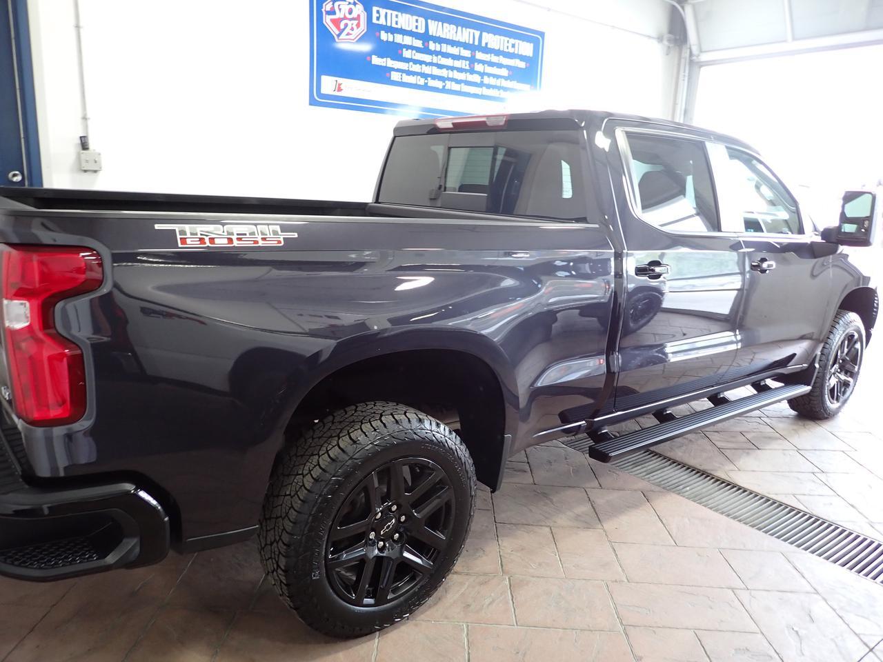 2022 Chevrolet Silverado 1500 LT Trail Boss CREW CAB 4WD SUNROOF Listowel ON
