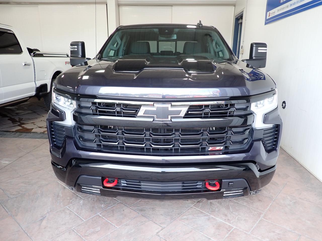 2022 Chevrolet Silverado 1500 LT Trail Boss CREW CAB 4WD SUNROOF Listowel ON