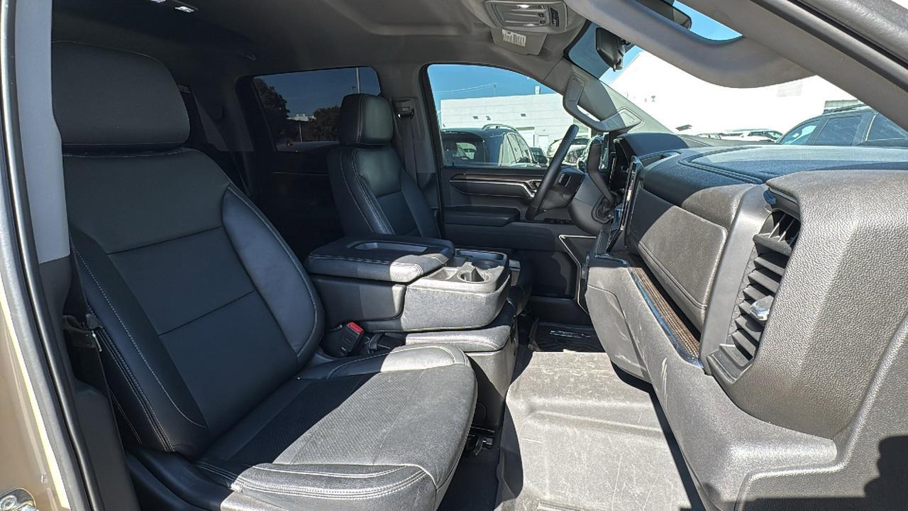 2022 Chevrolet Silverado 1500 LT Trail Boss  Selma TX