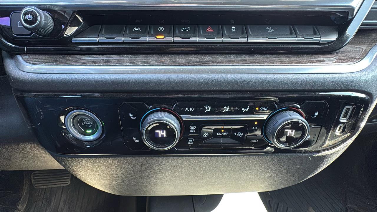 2022 Chevrolet Silverado 1500 LT Trail Boss  Selma TX