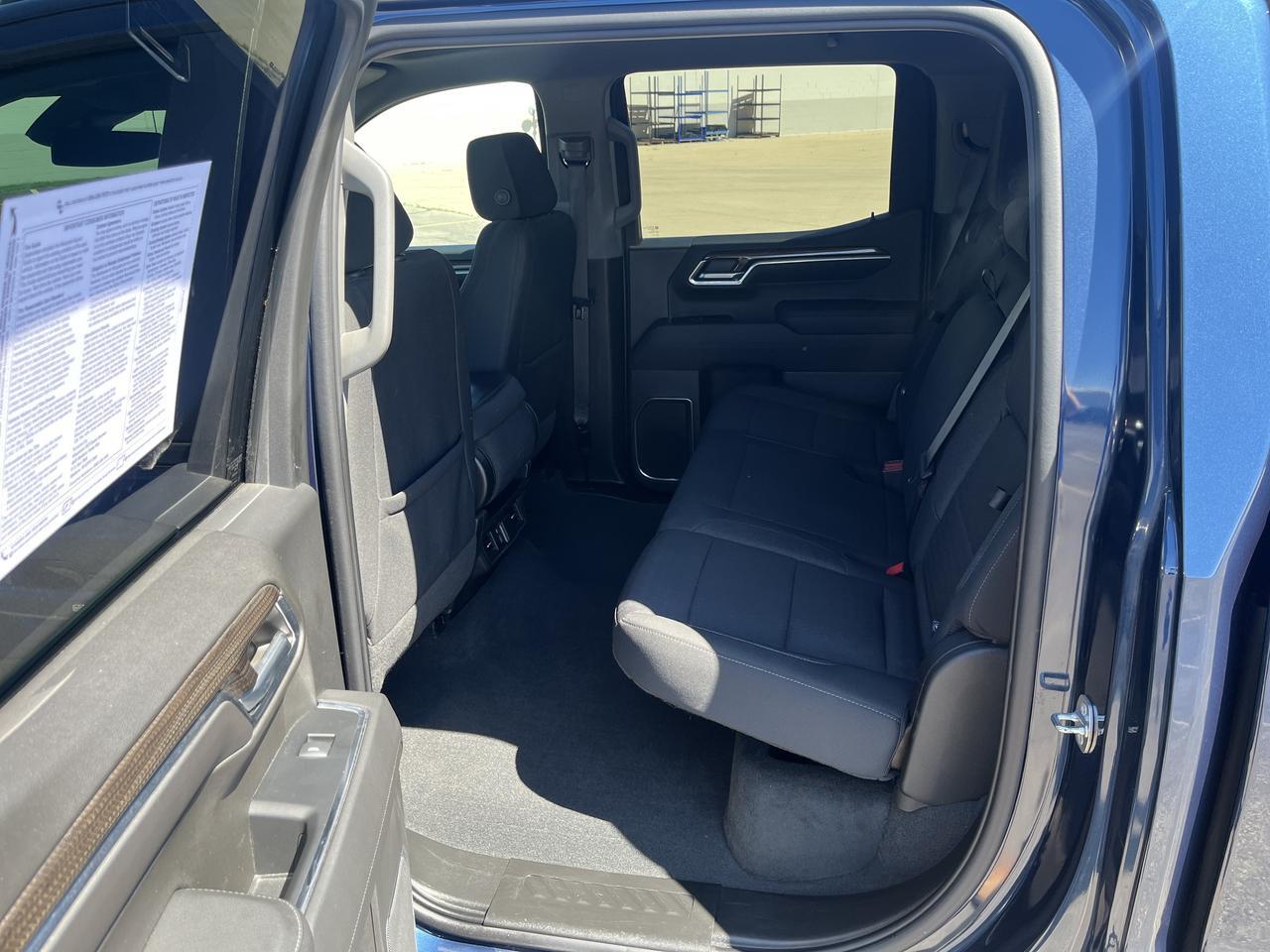 2022 Chevrolet Silverado 1500 LT Z71 Crew Cab 4WD 5.3L V8 AllStar+Edt w/20s Spray-OnBedliner HeatedSeats RemoteStart Saukville WI