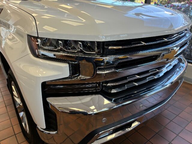 2022 Chevrolet Silverado 1500 LTD 4WD Crew Cab Short Bed LTZ