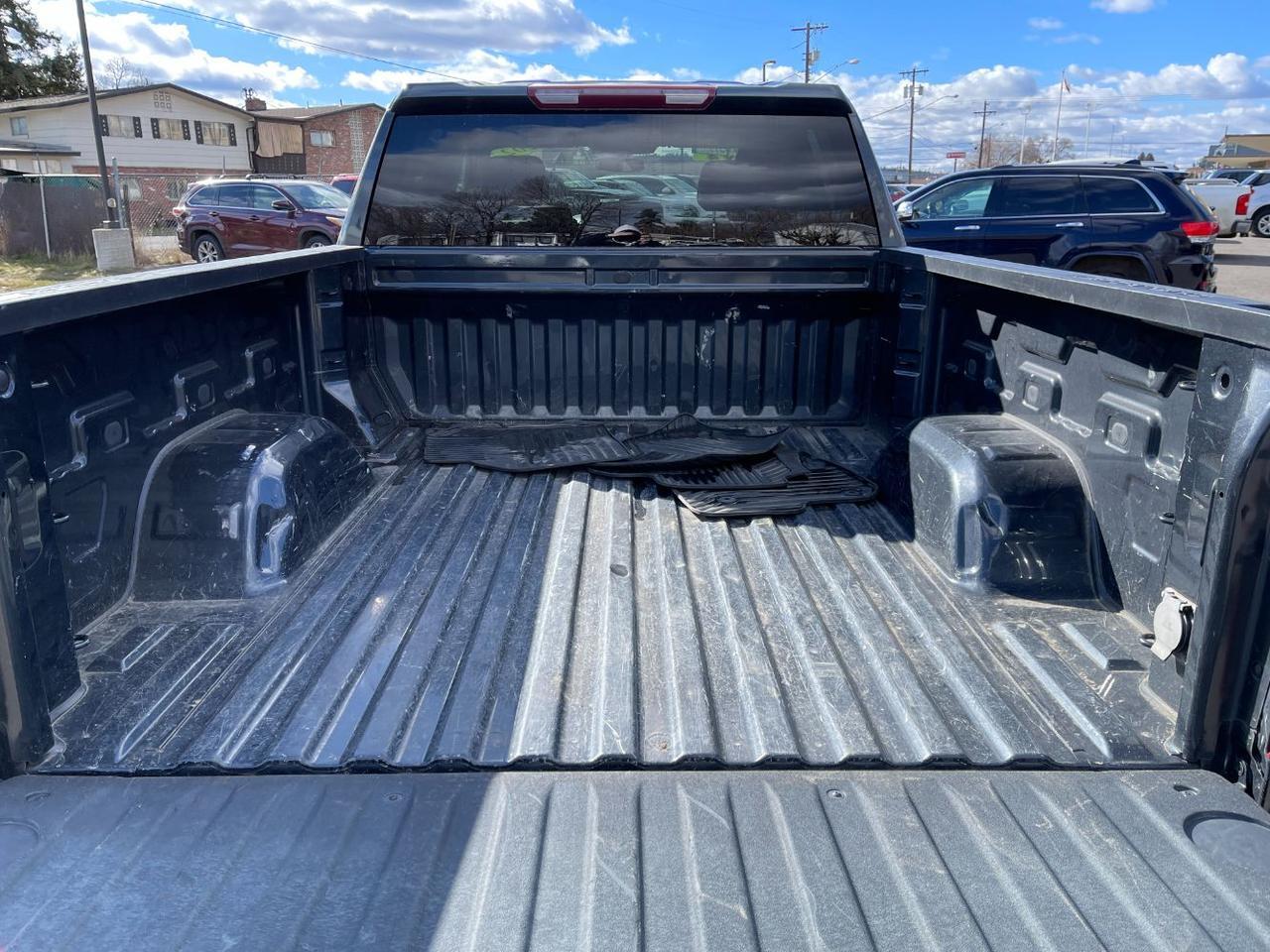 2022 Chevrolet Silverado 1500 LTD 4WD Crew Cab Standard Bed Custom