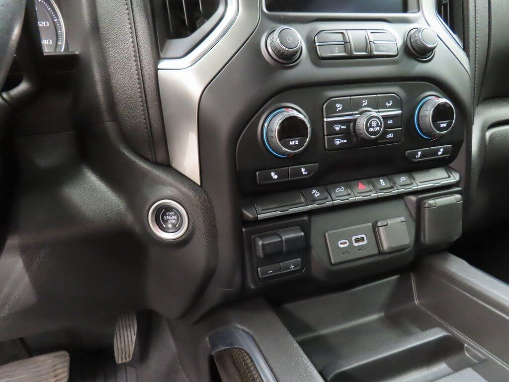 2022 Chevrolet Silverado 1500 LTD 4x4 Crew Cab LT Trail Boss Fond du Lac WI
