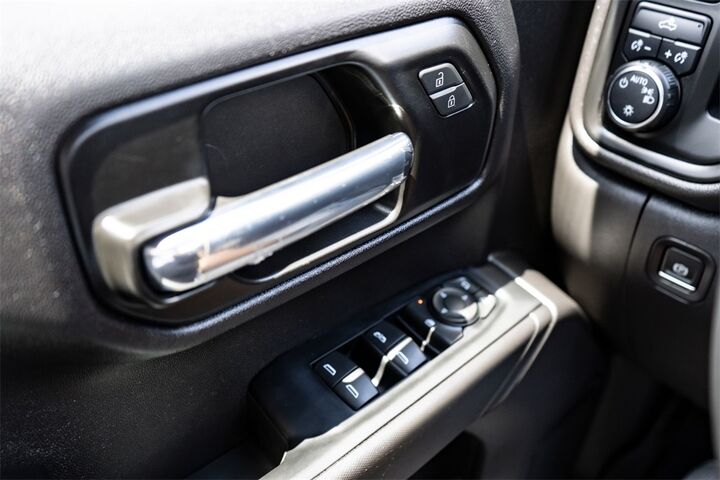 2022 Chevrolet Silverado 1500 LTD Custom  TX