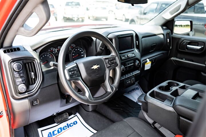 2022 Chevrolet Silverado 1500 LTD Custom  TX