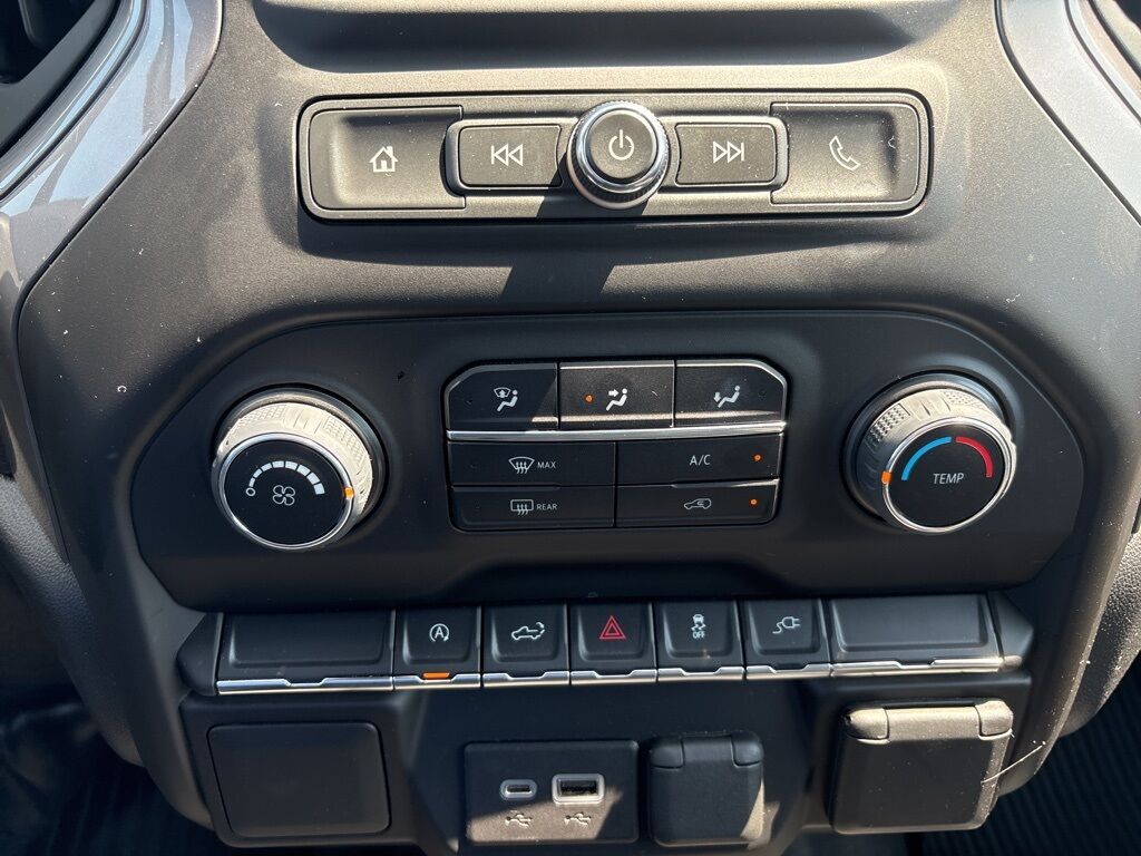 2022 Chevrolet Silverado 1500 LTD Custom Green Bay WI