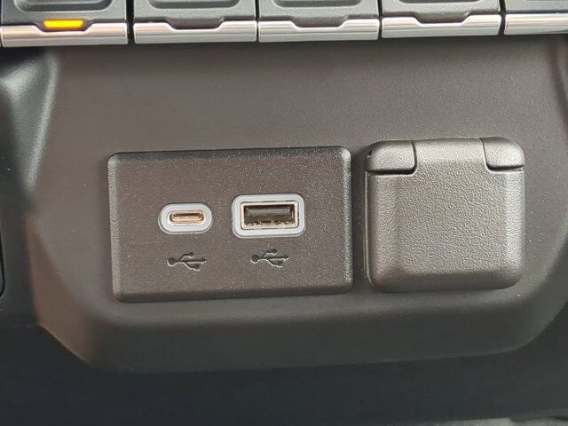 2022 Chevrolet Silverado 1500 LTD Custom Appleton WI