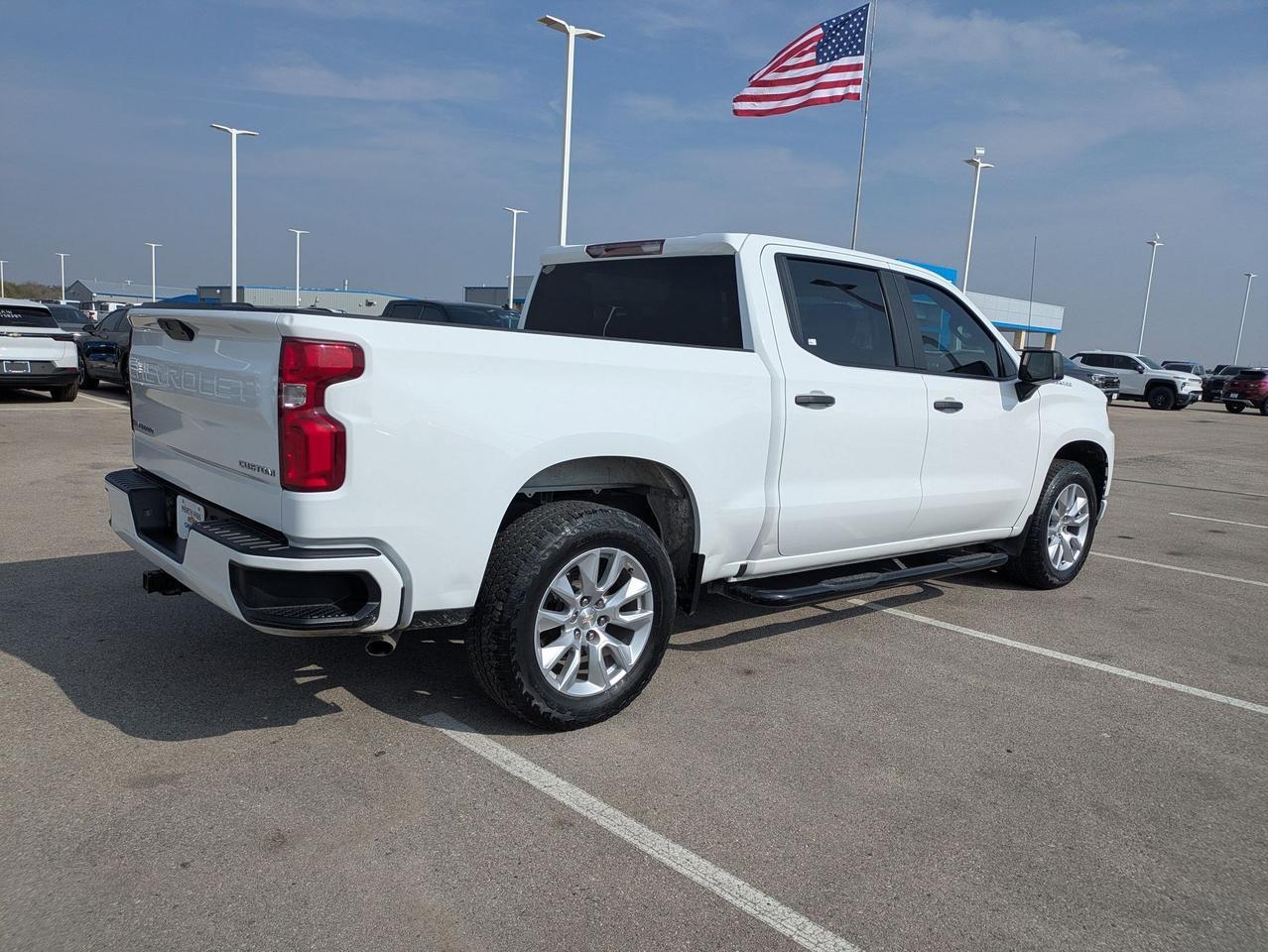 2022 Chevrolet Silverado 1500 LTD Custom