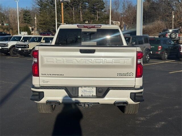 2022 Chevrolet Silverado 1500 LTD High Country Washington MO