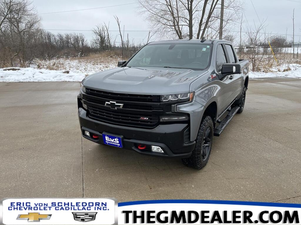 2022 Chevrolet Silverado 1500 LTD LT Trail Boss Crew Cab 4WD 6.2L PremiumPkg w/Spray-OnBedliner HtdLthrBuckets HtdSteeringWheel Bose Milwaukee WI