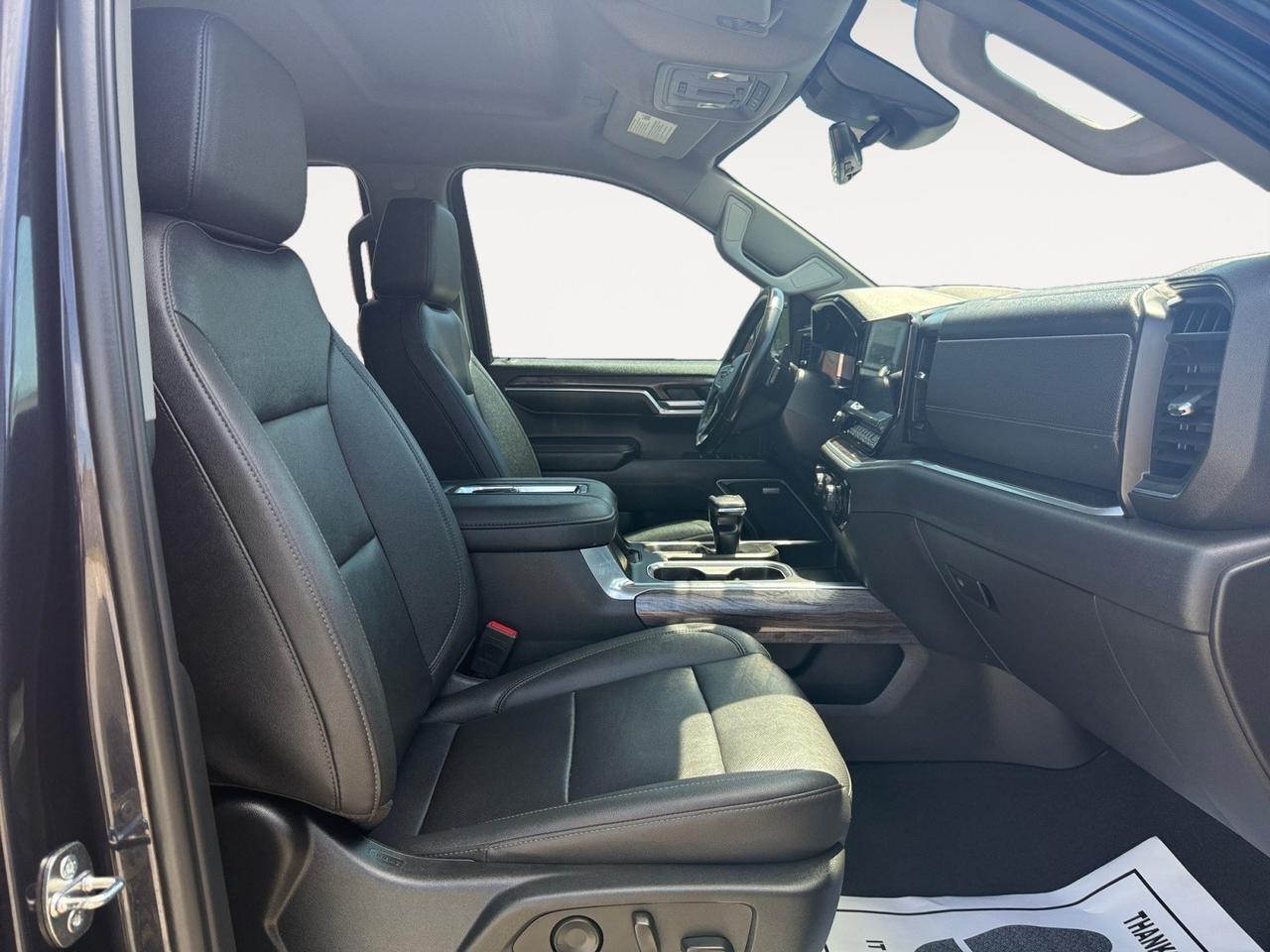 2022 Chevrolet Silverado 1500 LTZ, HEATED FRONT/REAR SEATS, APPLE CARPLAY/ANDROID AUTO, UNIVERSAL GARAGE DOOR OPENER, REMOTE START, WIFI, BACKUP CAMERA, POWER SLIDING REAR WINDOW, TOW HOOKS, BED LINER, REAR BUMPER STEP, ONLY 1 OWNER! Norfolk VA