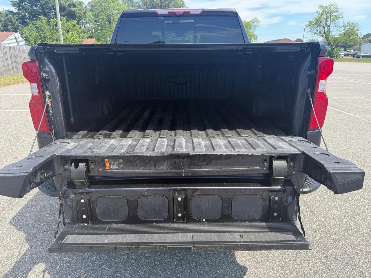 2022 Chevrolet Silverado 1500 LTZ, HEATED FRONT/REAR SEATS, APPLE CARPLAY/ANDROID AUTO, UNIVERSAL GARAGE DOOR OPENER, REMOTE START, WIFI, BACKUP CAMERA, POWER SLIDING REAR WINDOW, TOW HOOKS, BED LINER, REAR BUMPER STEP, ONLY 1 OWNER! Norfolk VA