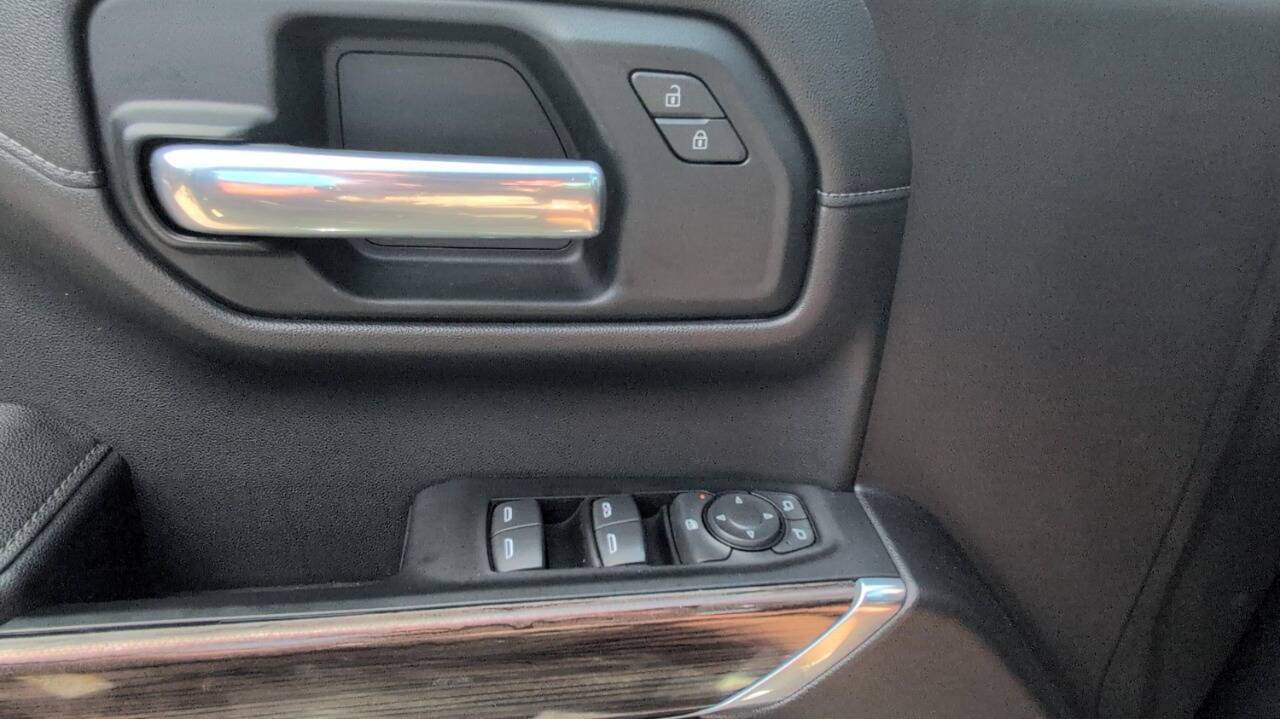 2022 Chevrolet Silverado 1500 Limited LT 4x4 4dr Double Cab 6.6 ft. SB w/1LT Chesterfield MI