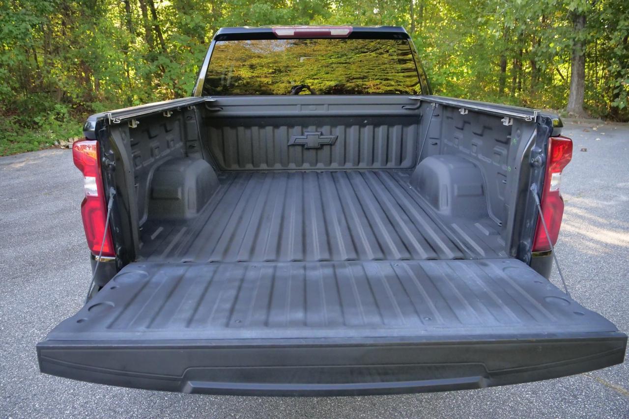 2022 Chevrolet Silverado 1500 Limited RST 4X4 / Z51 / Diesel / Wheels & Tires Upgrade High Point NC