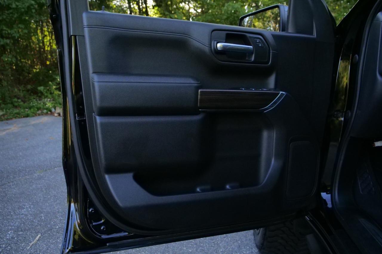 2022 Chevrolet Silverado 1500 Limited RST 4X4 / Z51 / Diesel / Wheels & Tires Upgrade High Point NC