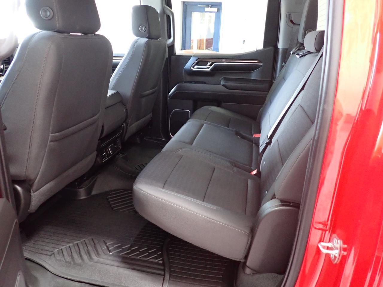 2022 Chevrolet Silverado 1500 RST 4WD CREW CAB Z71 5'8" BOX Listowel ON