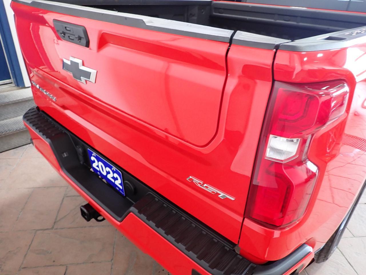 2022 Chevrolet Silverado 1500 RST 4WD CREW CAB Z71 5'8" BOX Listowel ON
