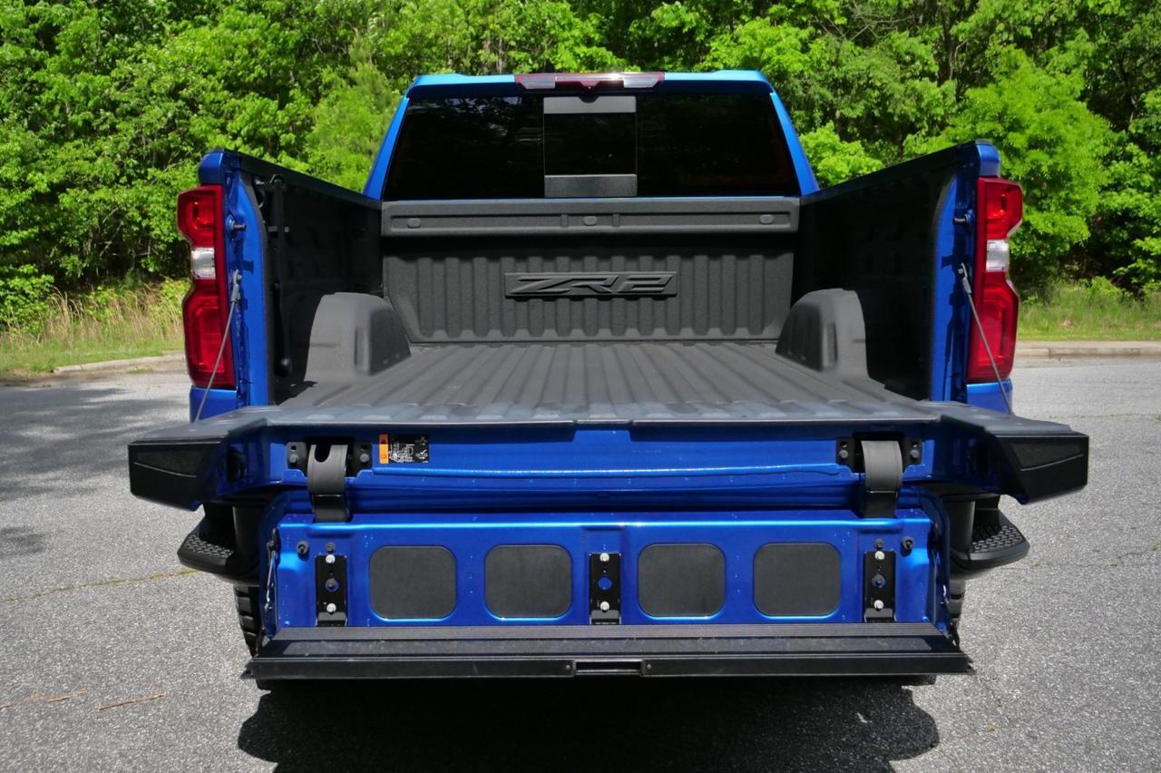 2022 Chevrolet Silverado 1500 ZR2 / Wheels & Tires / Multiflex Tailgate! Lincolnton NC