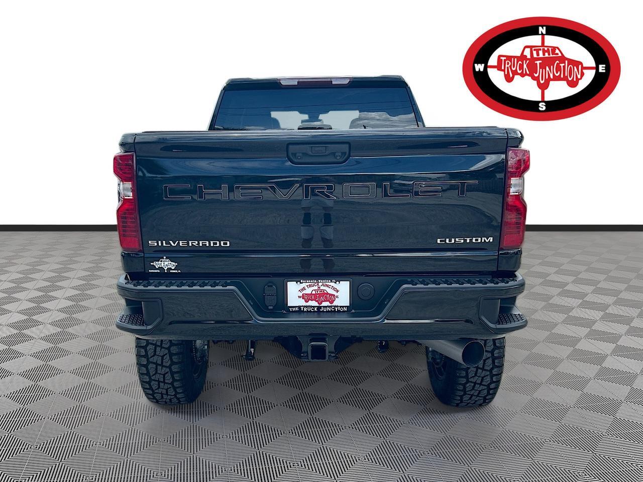 2022 Chevrolet Silverado 2500HD 4WD Crew Cab Custom Venice FL