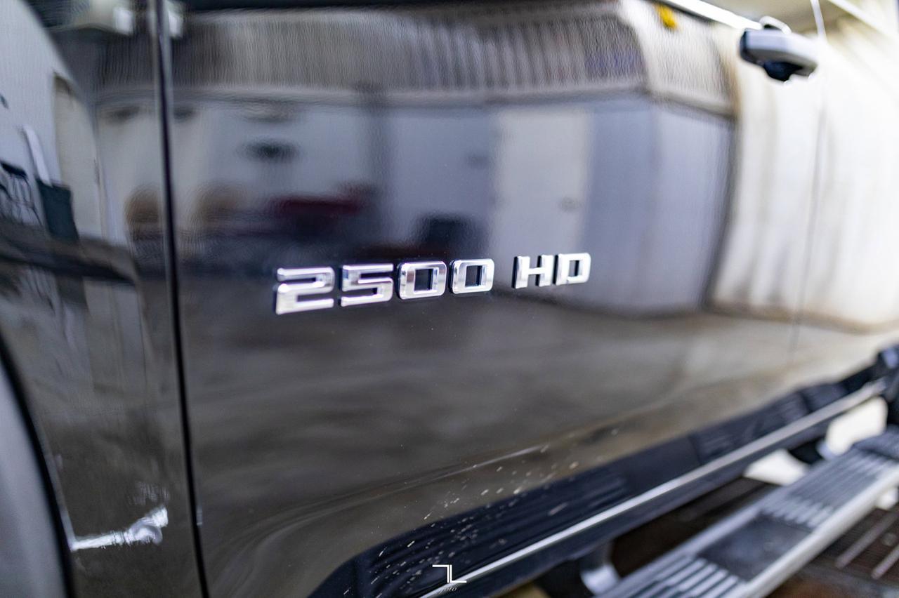 2022 Chevrolet Silverado 2500HD 4x4 Crew Cab Custom BCam Red Deer AB