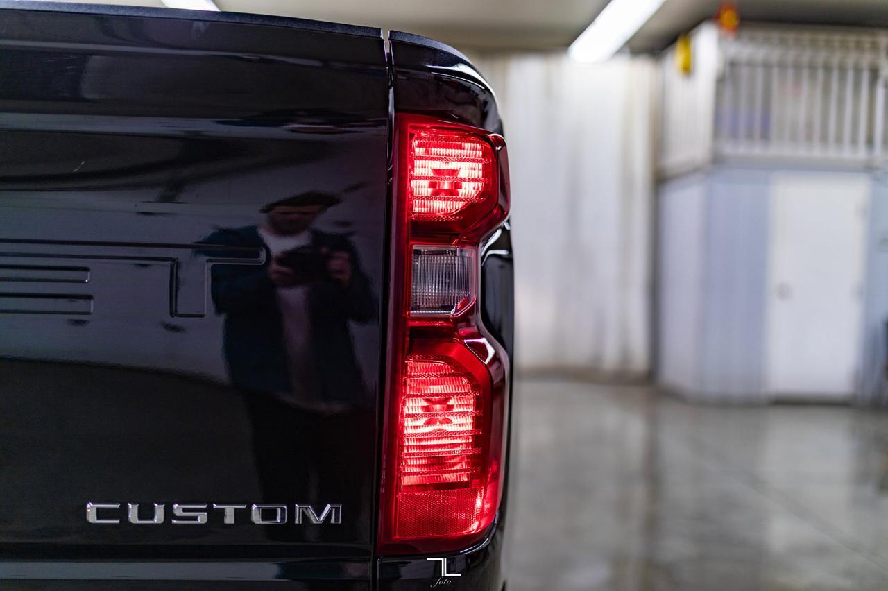 2022 Chevrolet Silverado 2500HD 4x4 Crew Cab Custom BCam Red Deer AB