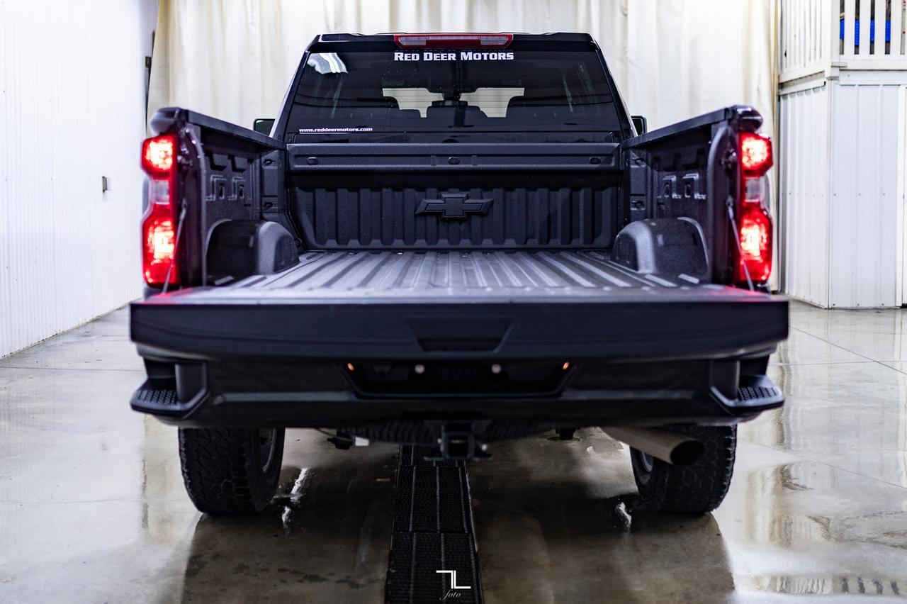 2022 Chevrolet Silverado 2500HD 4x4 Crew Cab Custom BCam Red Deer AB