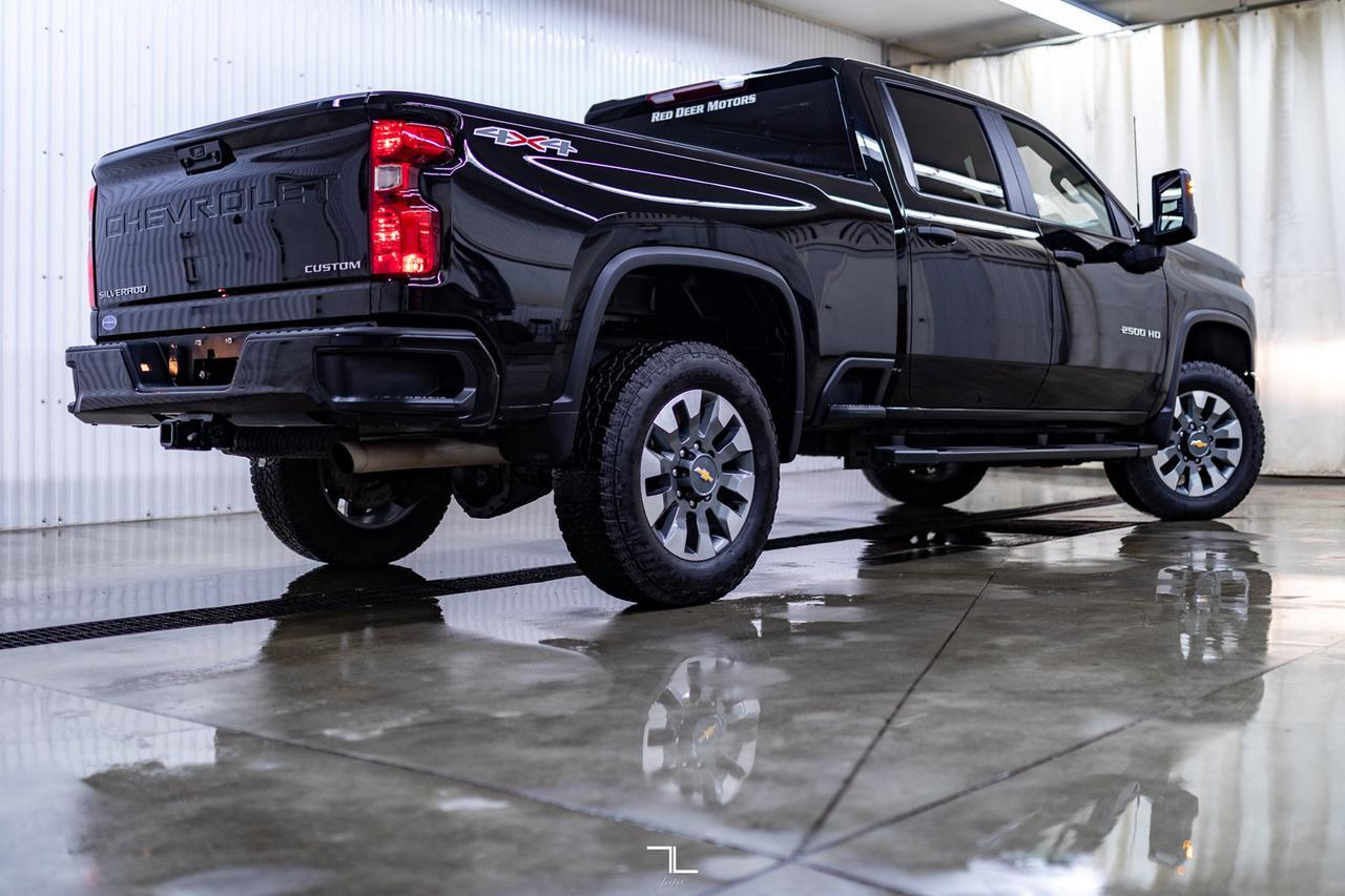 2022 Chevrolet Silverado 2500HD 4x4 Crew Cab Custom BCam Red Deer AB
