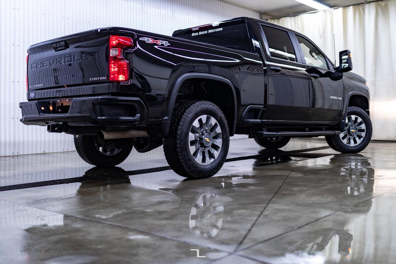 2022 Chevrolet Silverado 2500HD 4x4 Crew Cab Custom BCam Red Deer AB