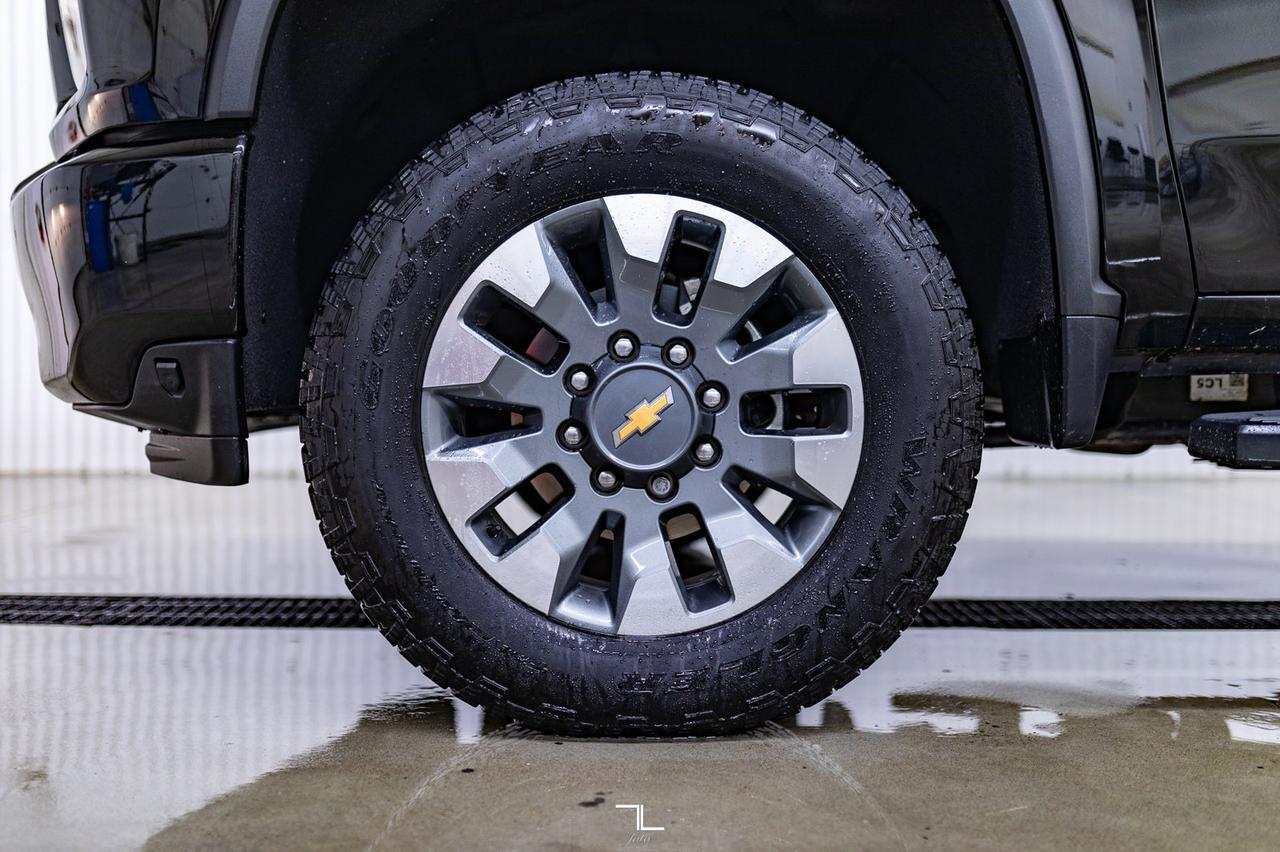 2022 Chevrolet Silverado 2500HD 4x4 Crew Cab Custom BCam Red Deer AB