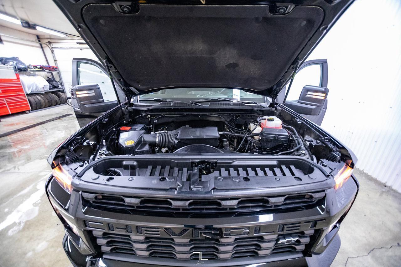 2022 Chevrolet Silverado 2500HD 4x4 Crew Cab Custom BCam Red Deer AB