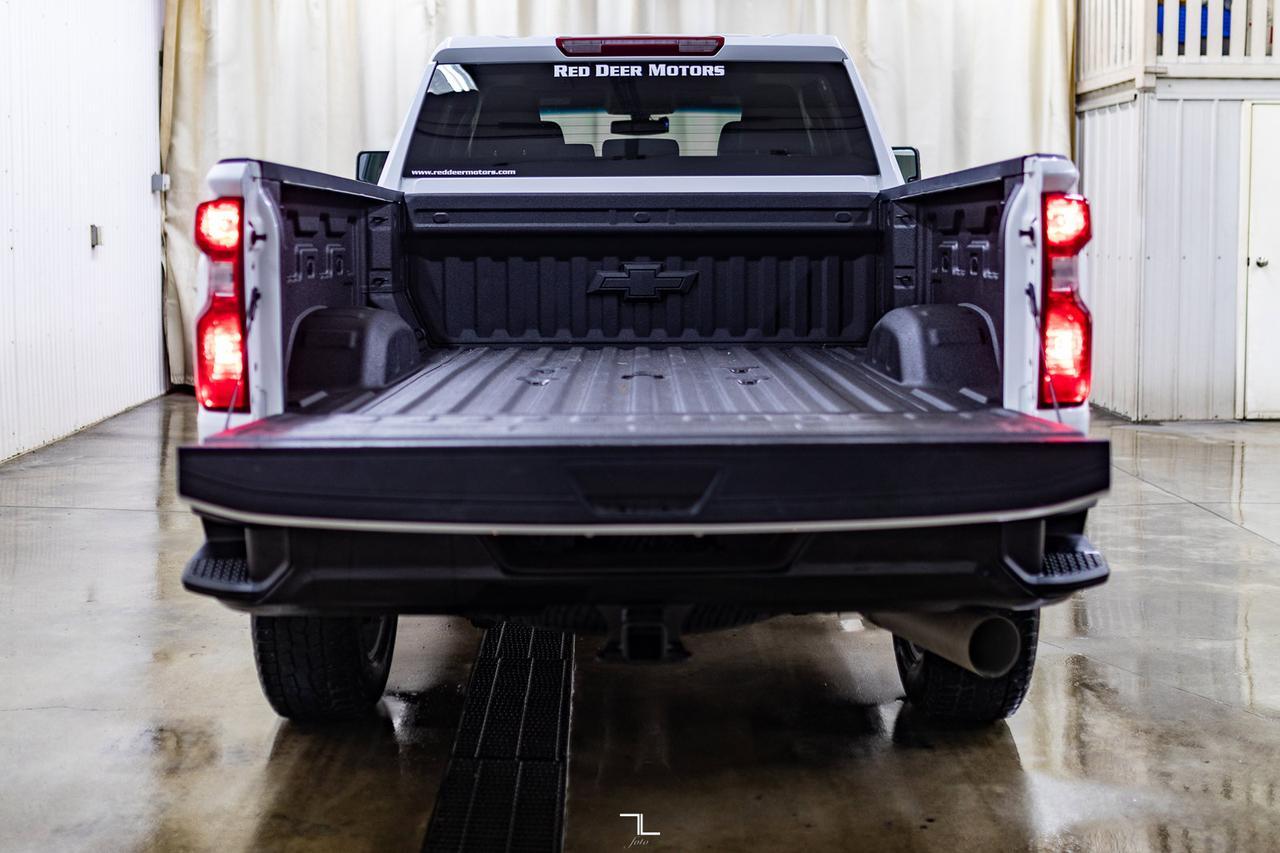 2022 Chevrolet Silverado 2500HD 4x4 Crew Cab Custom Diesel BCam Red Deer AB
