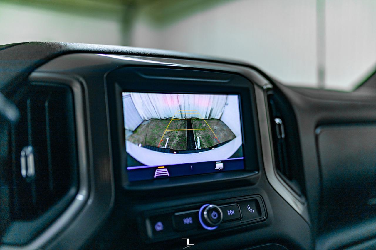 2022 Chevrolet Silverado 2500HD 4x4 Crew Cab Custom Diesel BCam Red Deer AB