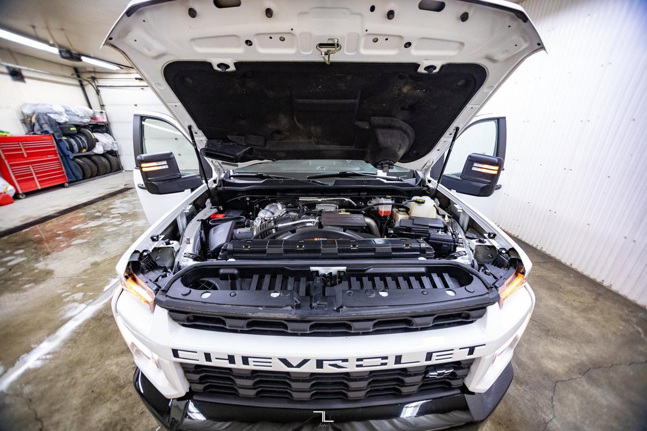 2022 Chevrolet Silverado 2500HD 4x4 Crew Cab Custom Diesel BCam Red Deer AB