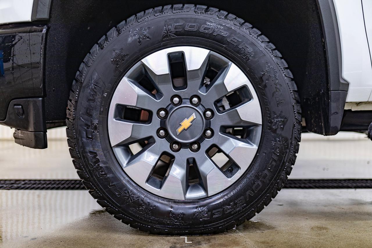 2022 Chevrolet Silverado 2500HD 4x4 Crew Cab Custom Diesel BCam Red Deer AB