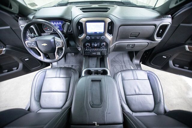 2022 Chevrolet Silverado 2500HD 4x4 Crew Cab High Country Diesel Leather Roof Nav 4" Lift Red Deer AB