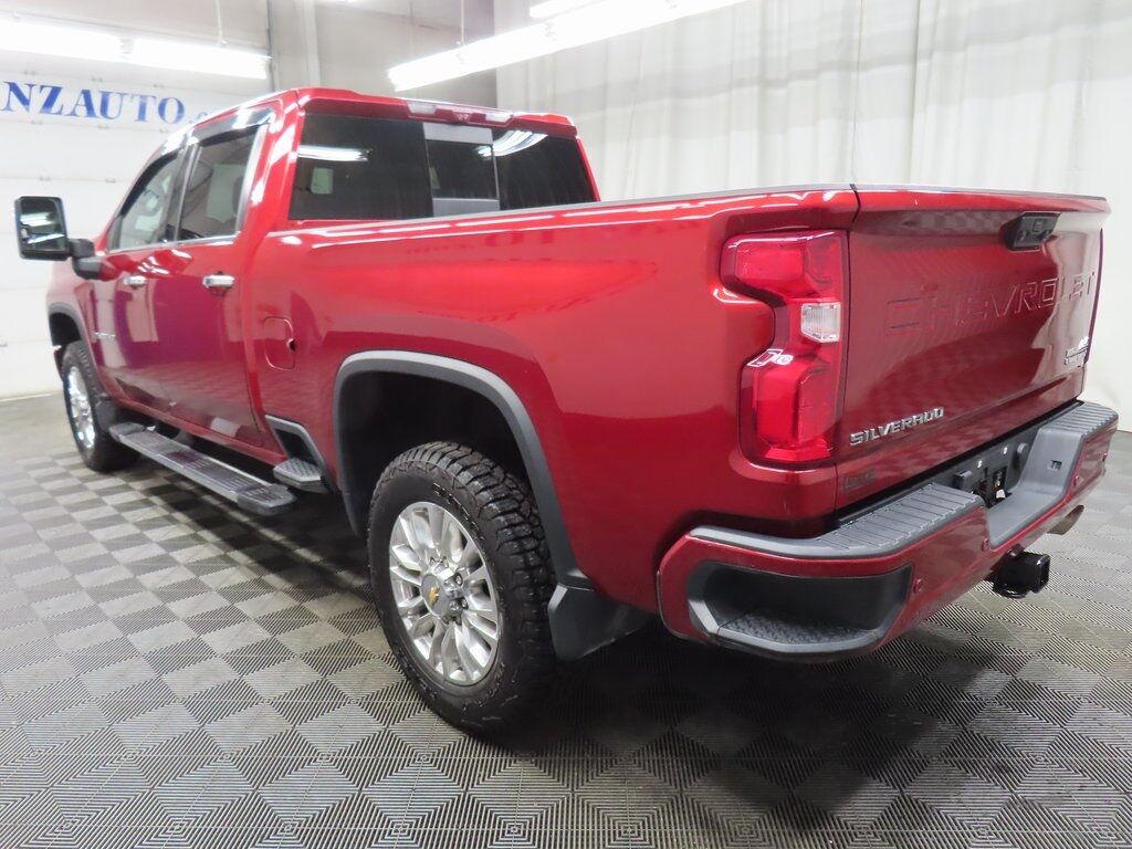 2022 Chevrolet Silverado 2500HD 4x4 Crew Cab High Country Fond du Lac WI